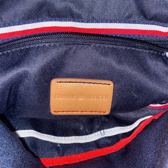 Tommy Hilfiger Bag - Picture 3 of 4
